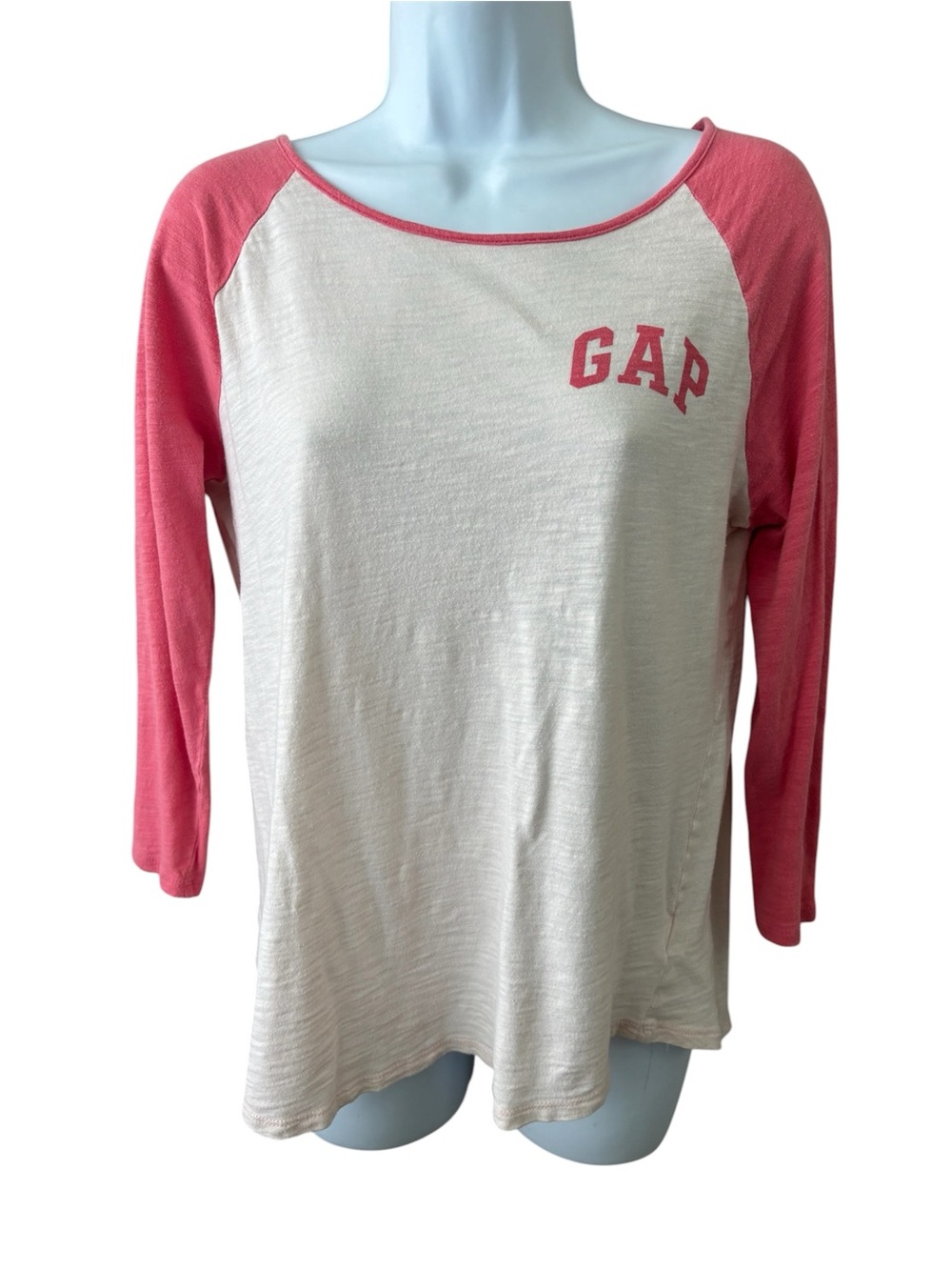 GAP Venice Beach Raglan Baseball Tee